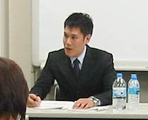 野口　利幸 氏