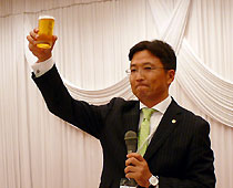 小山聡章氏