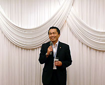 藤本雅久氏