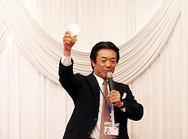 勝　猛一 氏