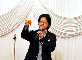 小松　易 氏