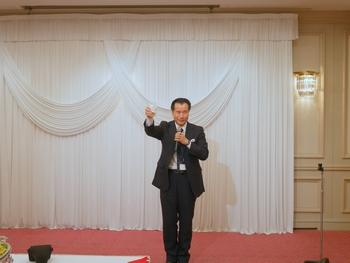 平尾　貴治 氏