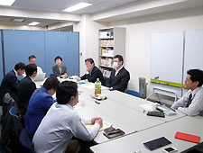 研究会
